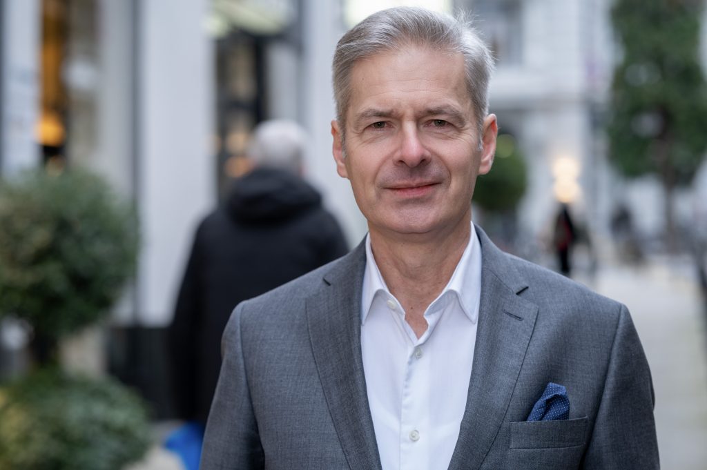 Dr. Armin Jentsch